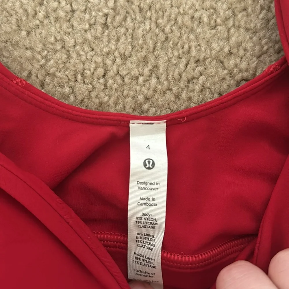 Red limited edition Lulu tank - Picture 2 of 3